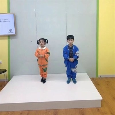 服装店橱窗模特地台展示台长方形站台脚踩增高台底座站台地台垫高
