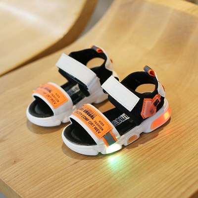 儿童亮灯凉鞋男童夏季男童沙滩鞋小男孩鞋子软底小童宝宝鞋1-6岁3