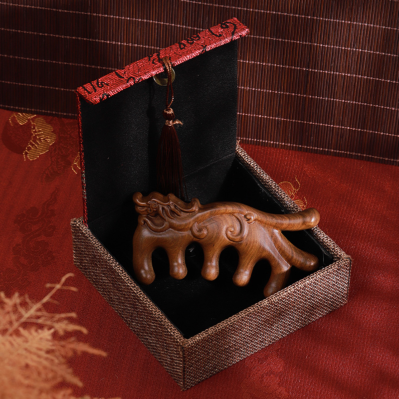 2024本命年礼物生日送妈妈母亲节给实用的老人属龙年新年女士梳子