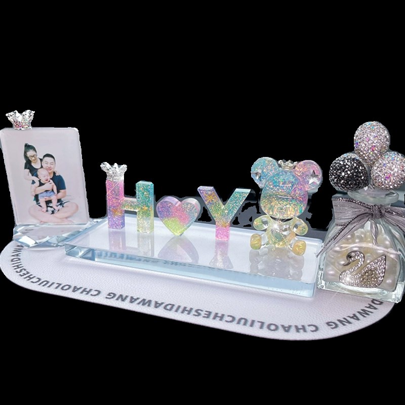 diy汽车摆件定制照片字母车上情侣纪念饰品车载摆台高档装饰礼物