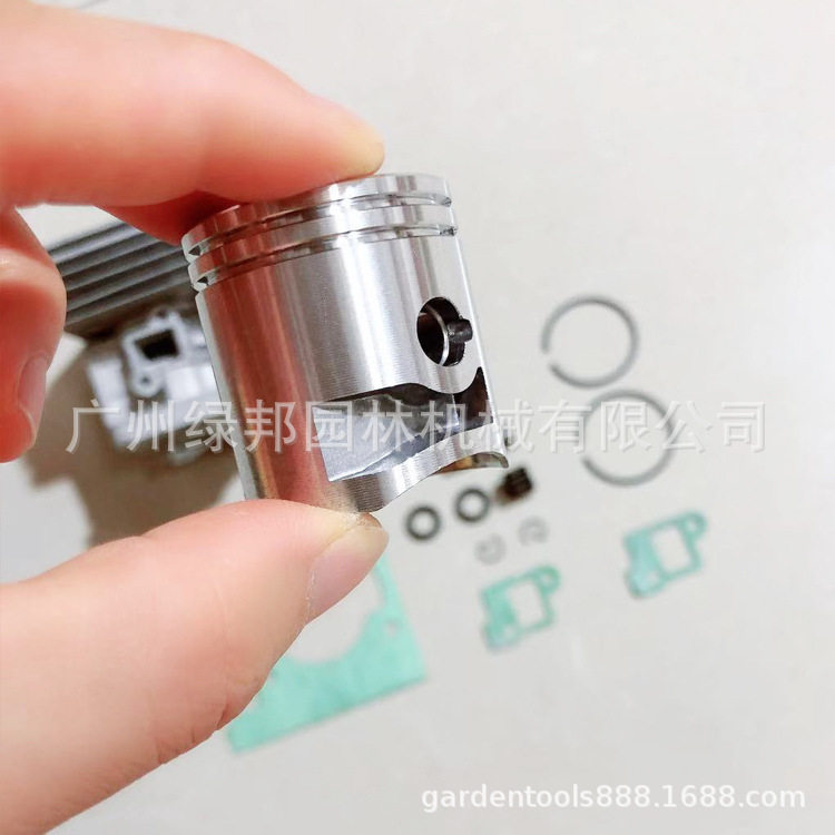 小松绿篱机缸体总成割草机缸体总成443R/CHTZ6010/HTZ7510配件