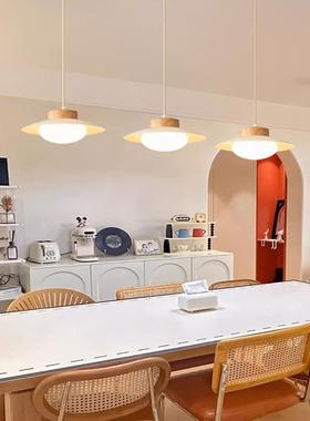 餐厅522吊灯木奶油风中古三头饭厅年吧台20代25新款现简约中原山