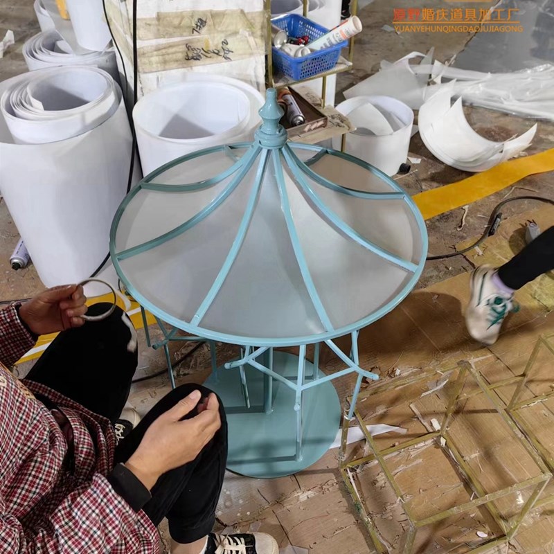 新款中式婚礼堂伞形桌花花器婚庆布置装饰酒店宴会厅铁艺摆件路引
