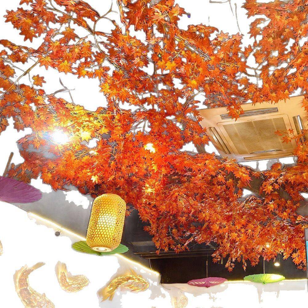 仿真树叶枫树枝红枫叶吊顶室内绿植藤蔓藤条管道遮丑装饰吊顶植物