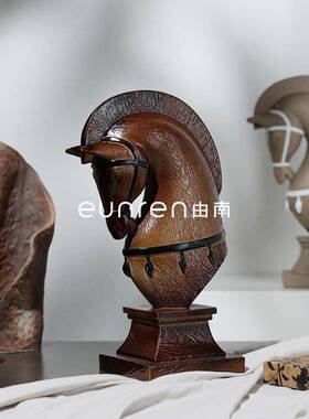 现代仿木质理PUU树工脂艺古品纹马摆件客厅办公装饰品创意复动物