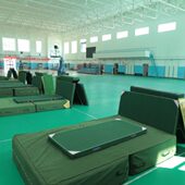 家篮球双层木地板龙骨头厂馆安装 运动抗压民都源室内减震结构