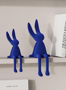 CP-2452摆高级电感兔子摆植绒坐姿桌面家居视柜办公桌氛围感软件