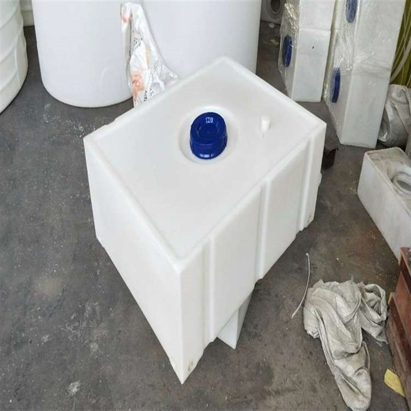 现货拖挂式房车底盘污水箱 滚塑一次成型房车塑料水箱可定制
