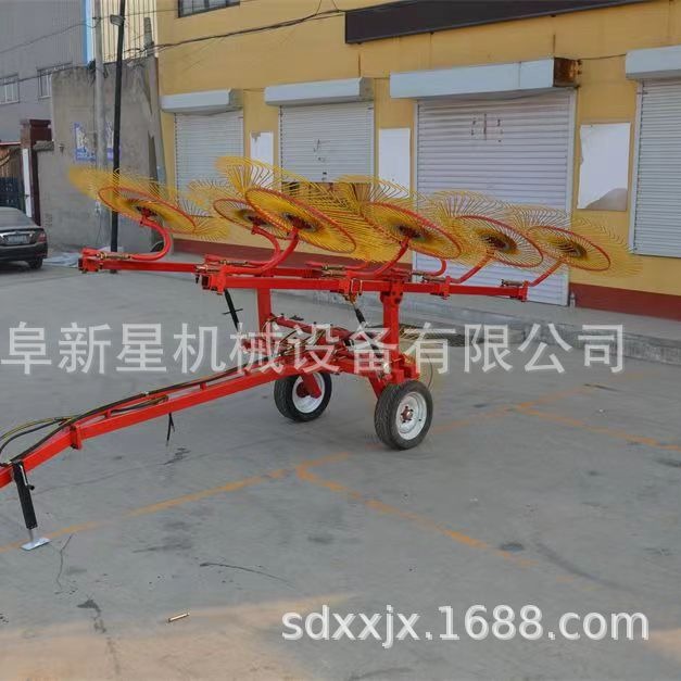 新星牵引式搂草机单侧搂草机麦秸搂草机玉米秸秆搂草机指盘搂草机