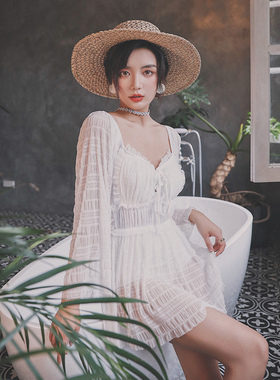 泳衣女2021新款韩国ins网红款C仙女范连体温泉遮肚显瘦保守游泳衣