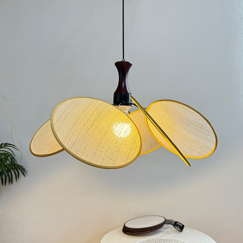 法式奶油风吊灯北欧简约餐厅日式中古风I客厅卧室艺术高级感花瓣