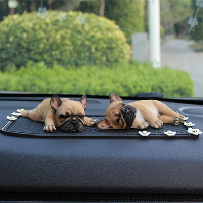 汽车斗牛犬车内摆件可爱仿真沙皮狗动物模型车载饰品礼物个性定制