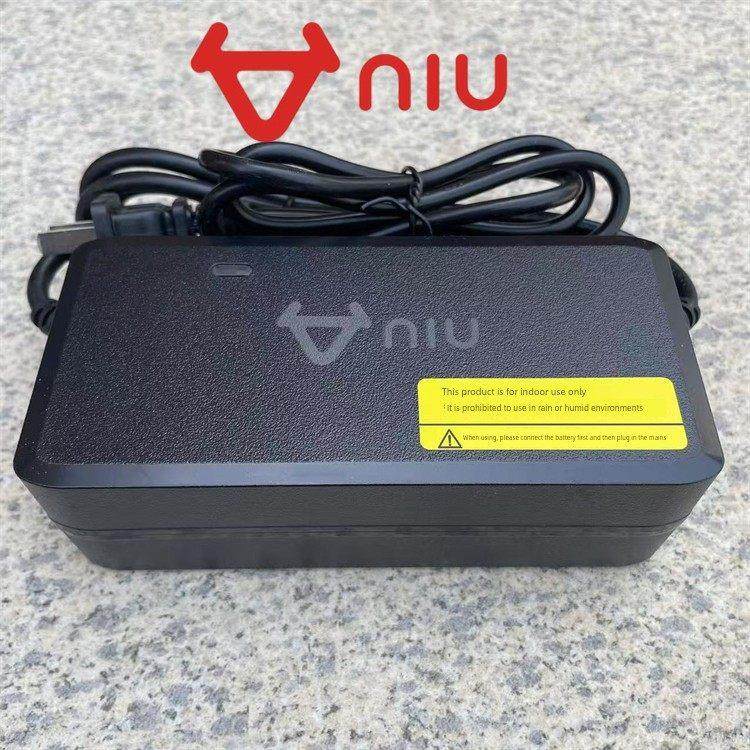 小牛锂电充电器G系列48V3A振特头两孔两芯脉冲电动车新国标G0G1G2