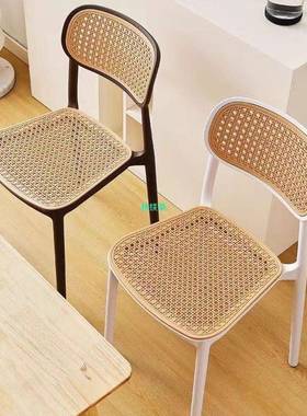 藤编椅子家用加厚餐厅餐商餐桌椅舒服坐用藤编简约久OPJ塑料椅子