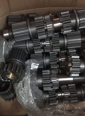 雷沃RG40RG50收割机配件原厂变速箱配件转向齿轮总成包邮