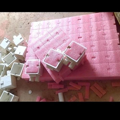 PVC86线盒泡沫 预埋暗盒圆形方形穿筋盒开关插座底盒填充泡棉封堵