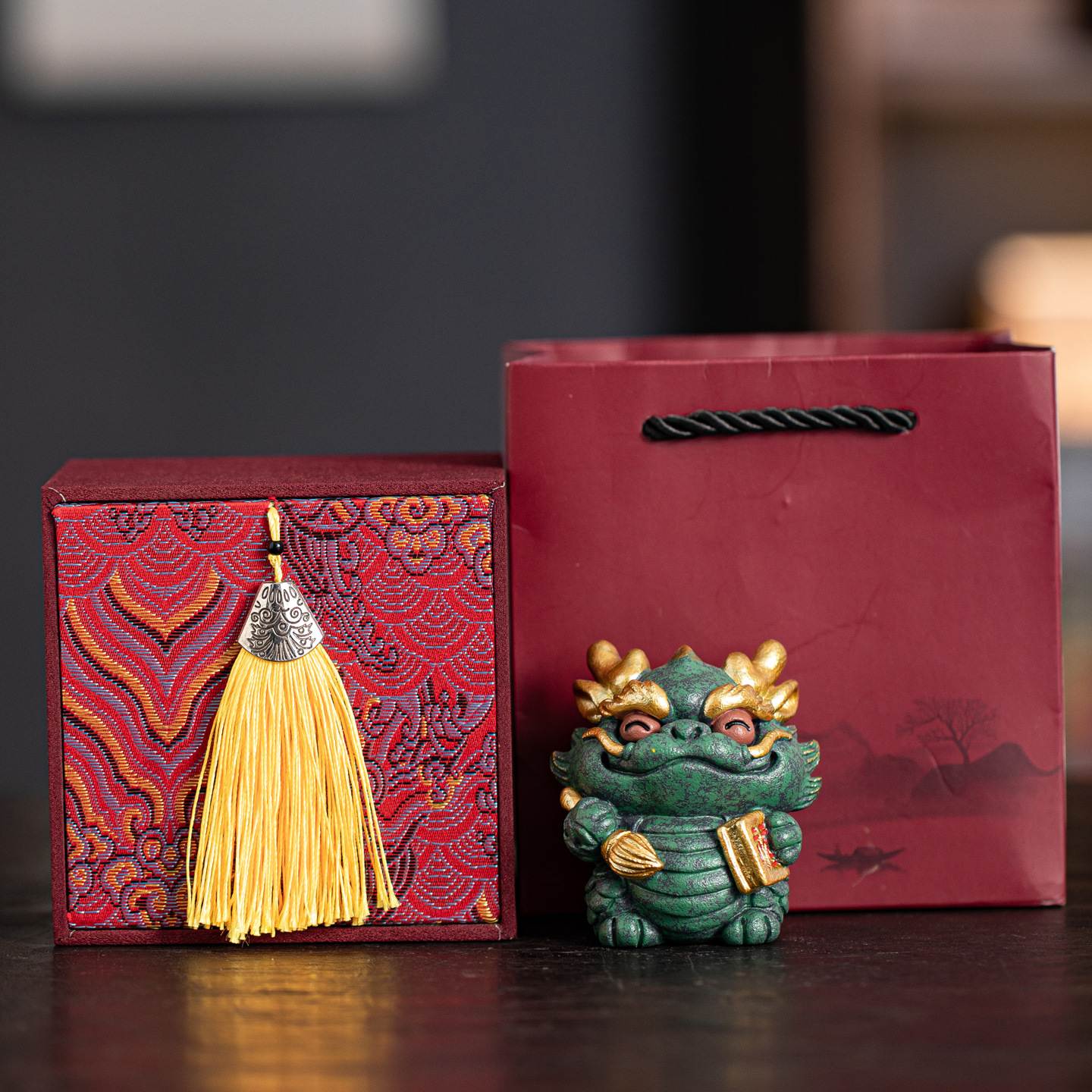 创意可爱治愈系文创龙生九子招财祝福办公室桌面摆件朋友同事礼物