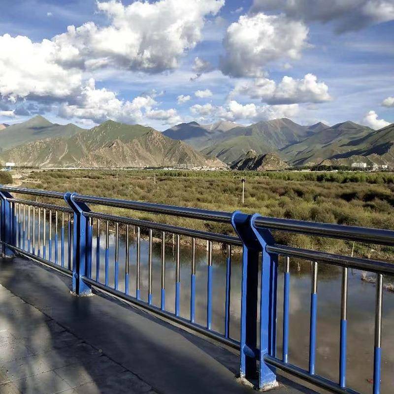 304不锈钢复合管桥梁护栏行道人天桥防撞桥梁栏杆牛护角杆栏河道