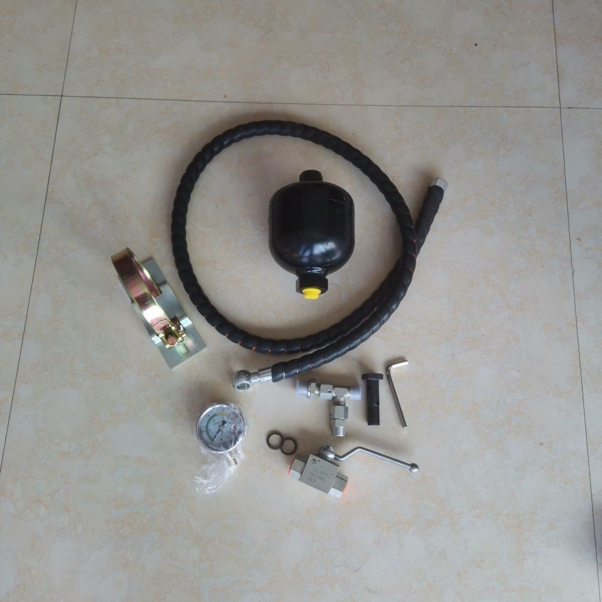 拖拉机中央液压拉杆油缸缓冲器蓄能器收割机割台配件改装质保一年