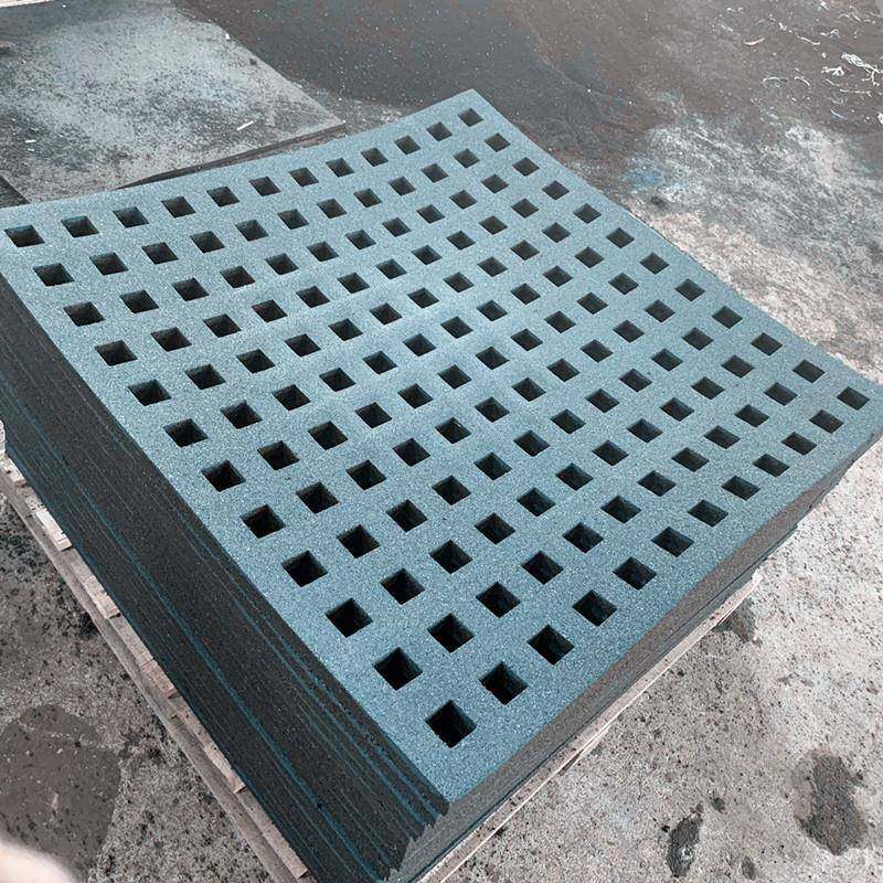 胶厂家货恒佳塑橡橡护树板CVS品质款橡胶树池盖板橡源胶树板