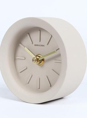 简约工业风桌面时钟座钟：小铜清水泥GK170003外壳黄铜指针砼一件