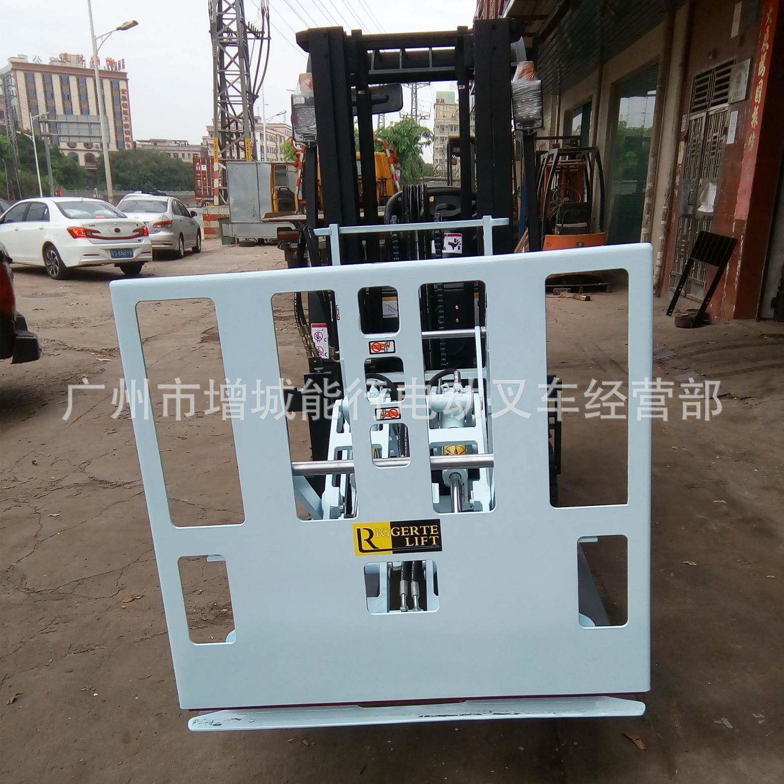 料托盘叉车 纸托盘租叉出车出租塑 无需栈板出货354叉车 推拉器叉