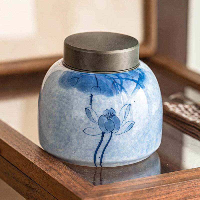 家绘蓝莲花白瓷厂茶叶手精装茶储存防潮品24JS04-3密封便携陶瓷小
