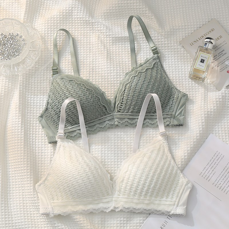 无痕内衣夏季薄款女小胸聚拢无钢圈学生少女大胸显小白色文胸罩