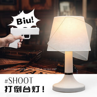 枪击台灯疯狂天使创意bang手枪台灯枪击遥控卧室书房床头灯具装饰
