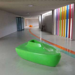 厂家直供玻璃钢机场花盆购物广场户外景观船型公共休息椅商场坐凳