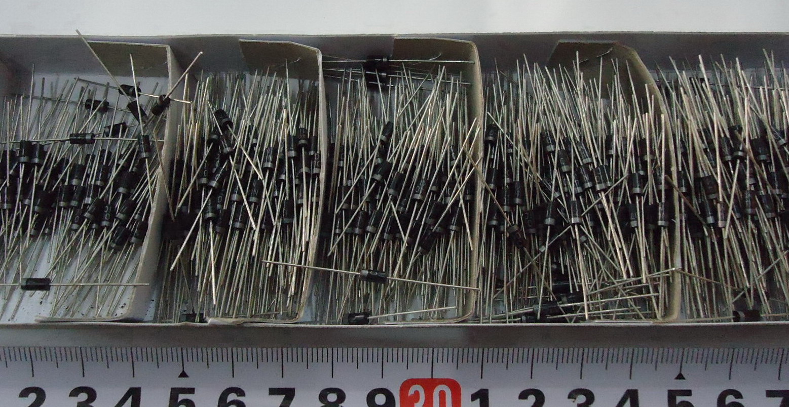 硅整流二极管 IN6A10 6A   IN5408 3A   IN4007 1A