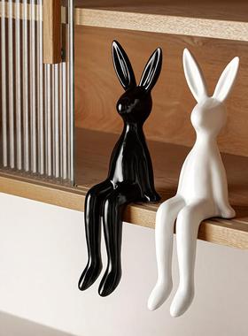 坐姿长耳兔子摆件轻奢高档电视柜玄关客厅样板房装饰品乔迁小摆设