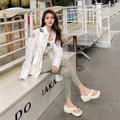 三亚海边厚底拖鞋踩屎感人字w拖女夏外穿拖鞋高跟防滑凉拖鞋沙滩