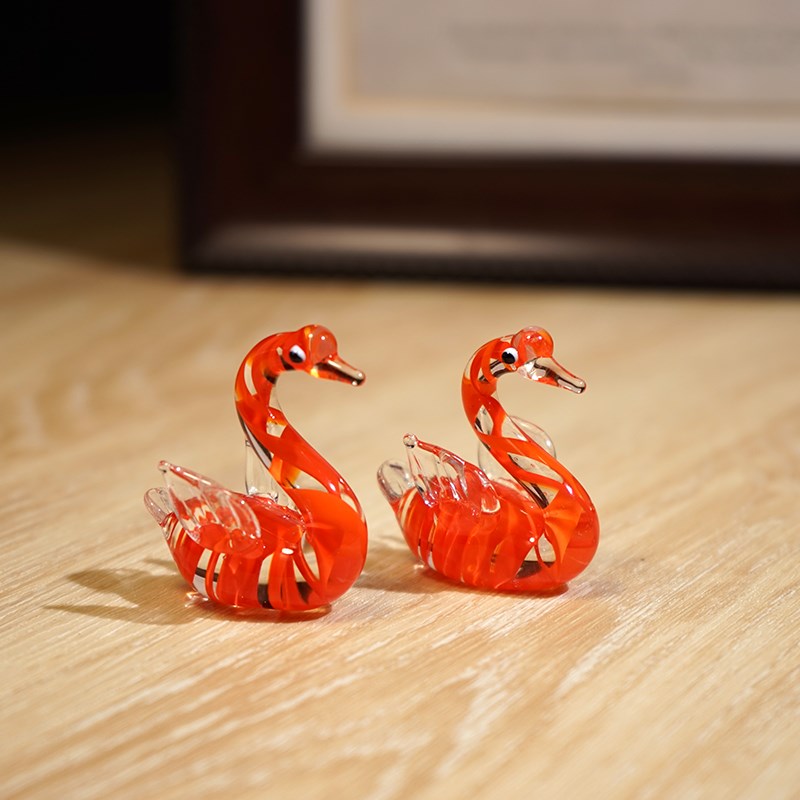 红天鹅手工玻璃小摆件琉璃动物卡通可爱办N公桌面装饰手作工艺品