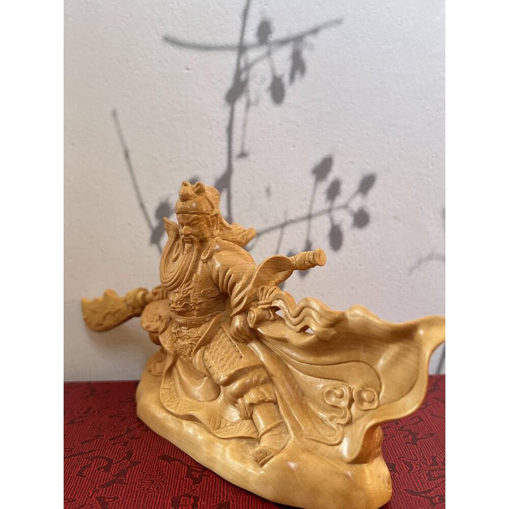 小叶黄杨木雕跨步关公旗开得胜关二爷实木汽车摆件中控神像工艺品