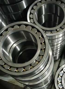 调心滚子轴承22232CA/W33 22234 22236 22238 22240 22244  22248