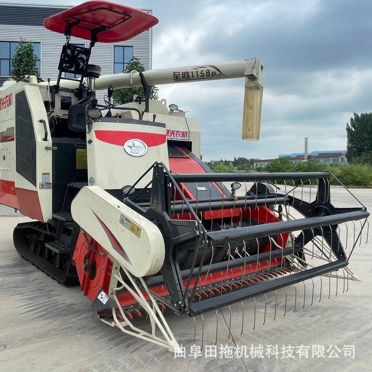 至胜1158水稻小麦联合收割机88-128马力6.0喂入量联合收割机