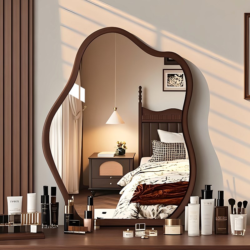 法式云朵化妆镜中古风复古v梳妆台镜子壁挂卫生间浴室镜异形装饰