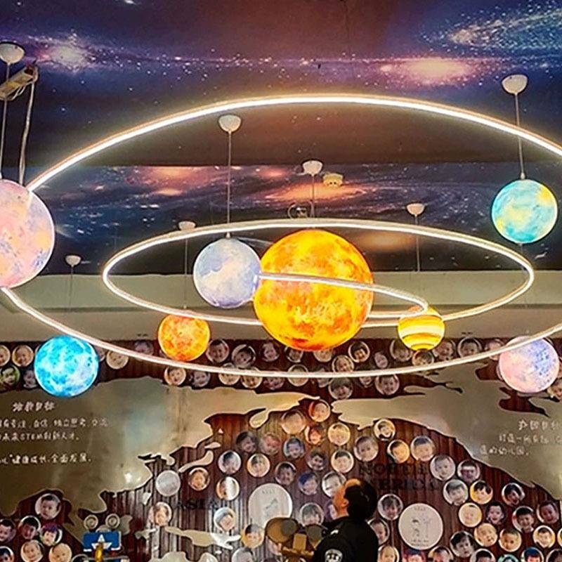 星球灯吊灯地球灯八大电行空星空游乐园幼儿太园月球竞灯星星球灯
