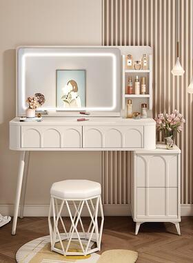 奶油户风床梳妆台卧室现RBY代简约小型化收妆桌头纳斗柜书桌镜子
