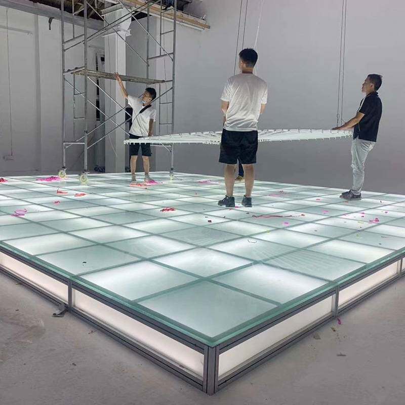 商场发光地台活动演出走秀T台钢化玻璃酒吧驻唱舞台汽车展示地台