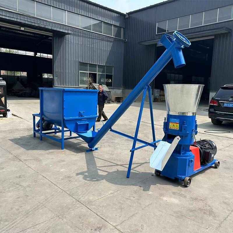 养殖猪鸡牛羊饲料颗粒机玉米粒麸皮草粉压粒机杂粮草料制粒机
