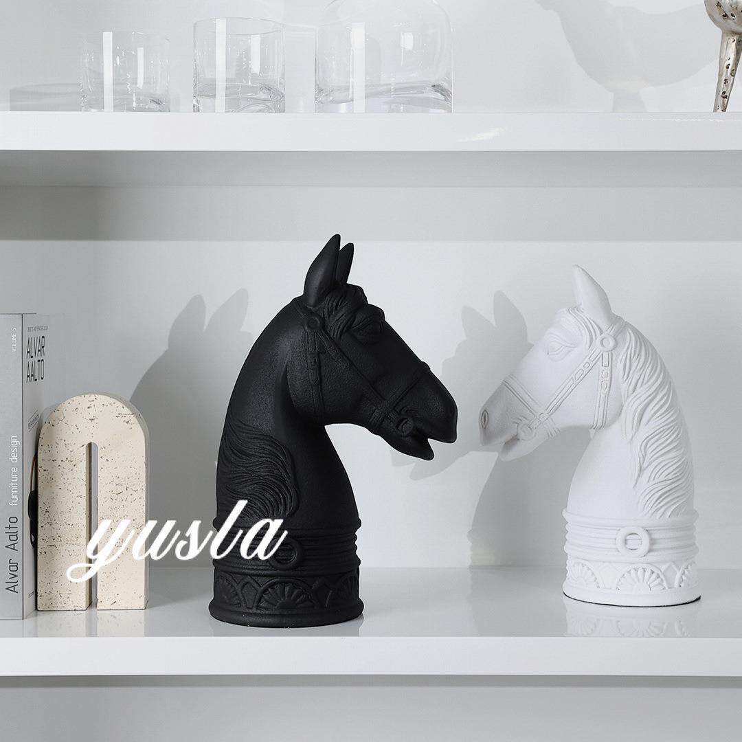 客意式简单家树脂黑白马头雕塑CMJ艺楼术摆件售部厅电视柜居软装