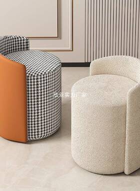 225新款化颜妆凳轻奢感可旋转主卧BZA室高值0极简圆凳子不占空间