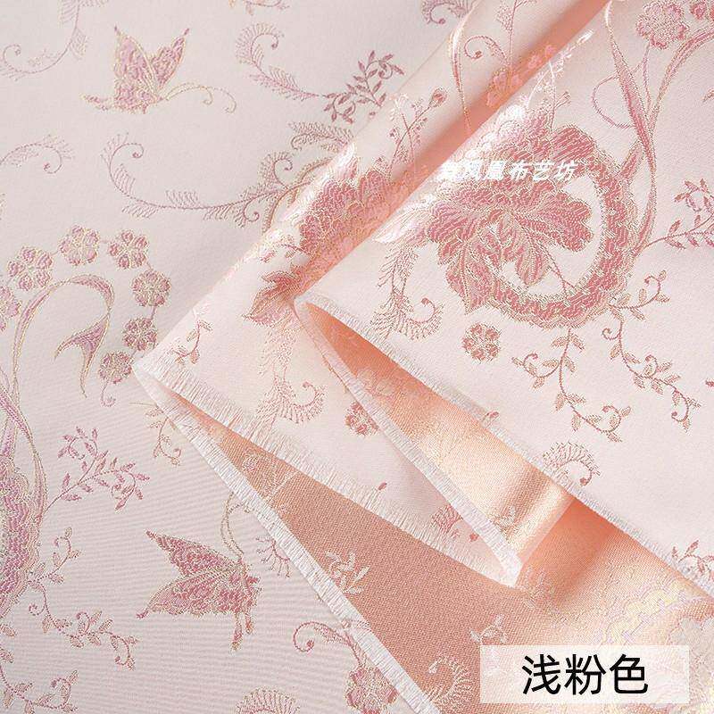 浅粉色蝴采花蜜泽织锦缎提花面料新蝴蝶花朵中式软柔光丝蝶绸复古