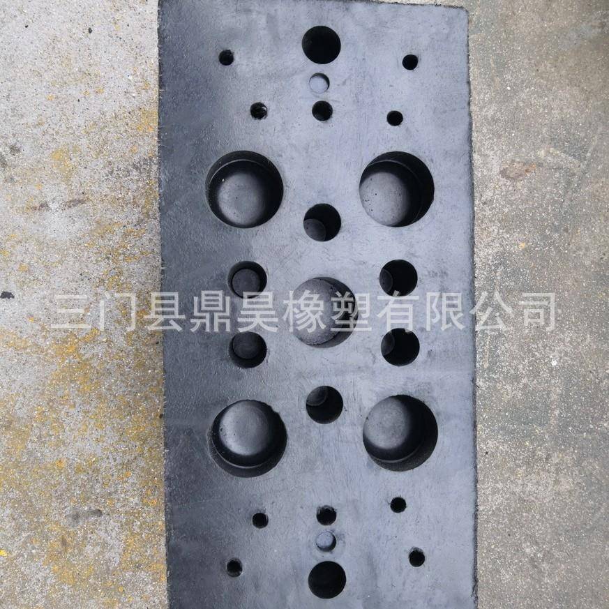 码头撞撞防块4孔防撞缓冲胶防胶仓库防撞条车门防撞33卸胶货平台