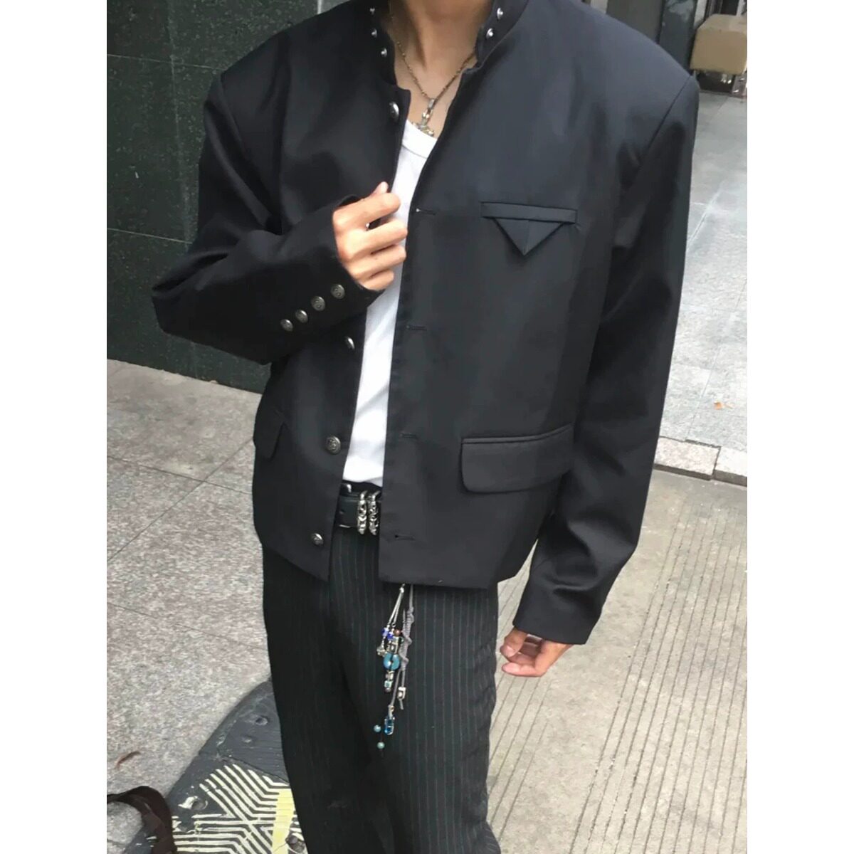 小众短款立领西装外套男款春秋季小香风痞帅宽松百搭廓形垫肩夹克图片