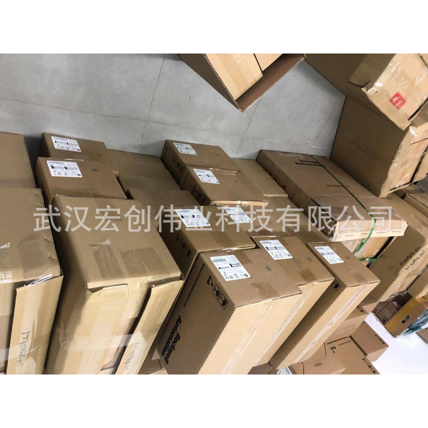 6ES7 972-0BA12-0XA0 DP接头6ES7 972-0BA12-0XA0 90°无编程口