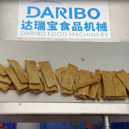 W鱼饼切片机韩式火锅鱼饼切割切片机输送带式鱼饼分片机熟肉切片