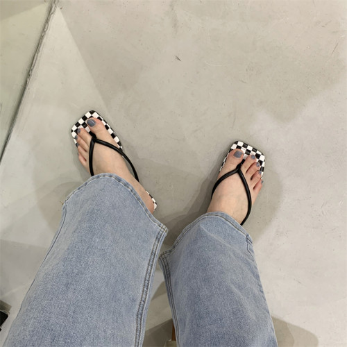 平底夹脚人字拖鞋女鞋子外穿2w023年新款L夏季软底简约沙滩凉拖鞋